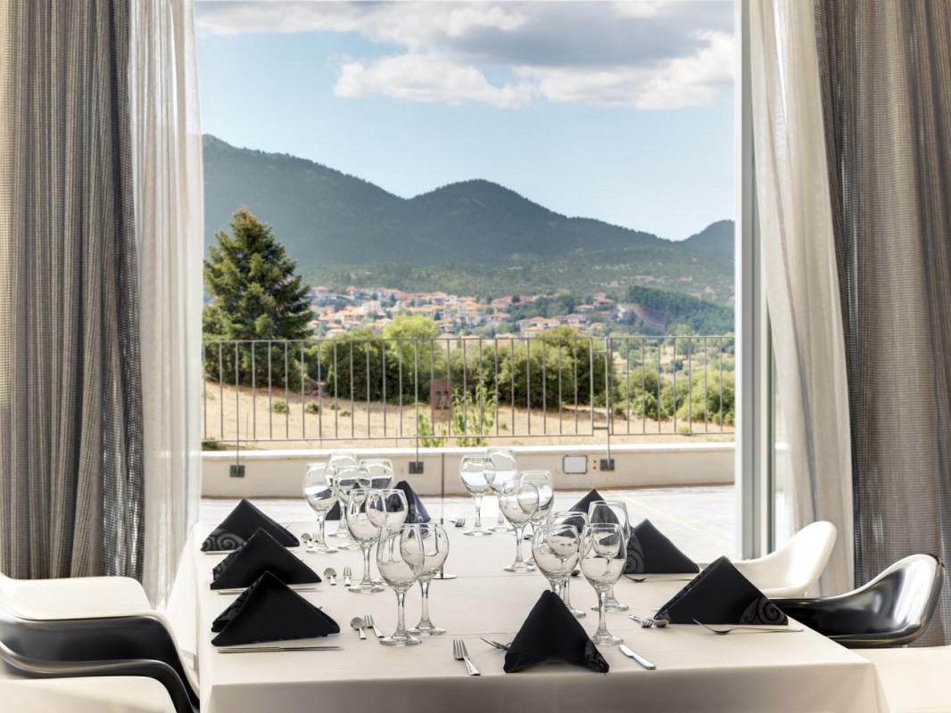 Weddings in Seleni Suites Boutique Deluxe Hotel