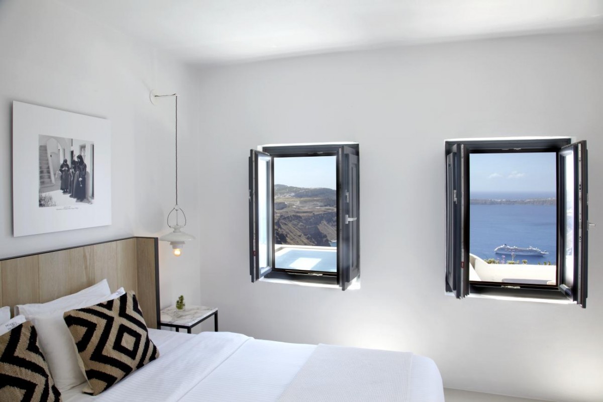 Honeymoon Petra Villas, Imerovigli, Santorini, Cyclades, Greece