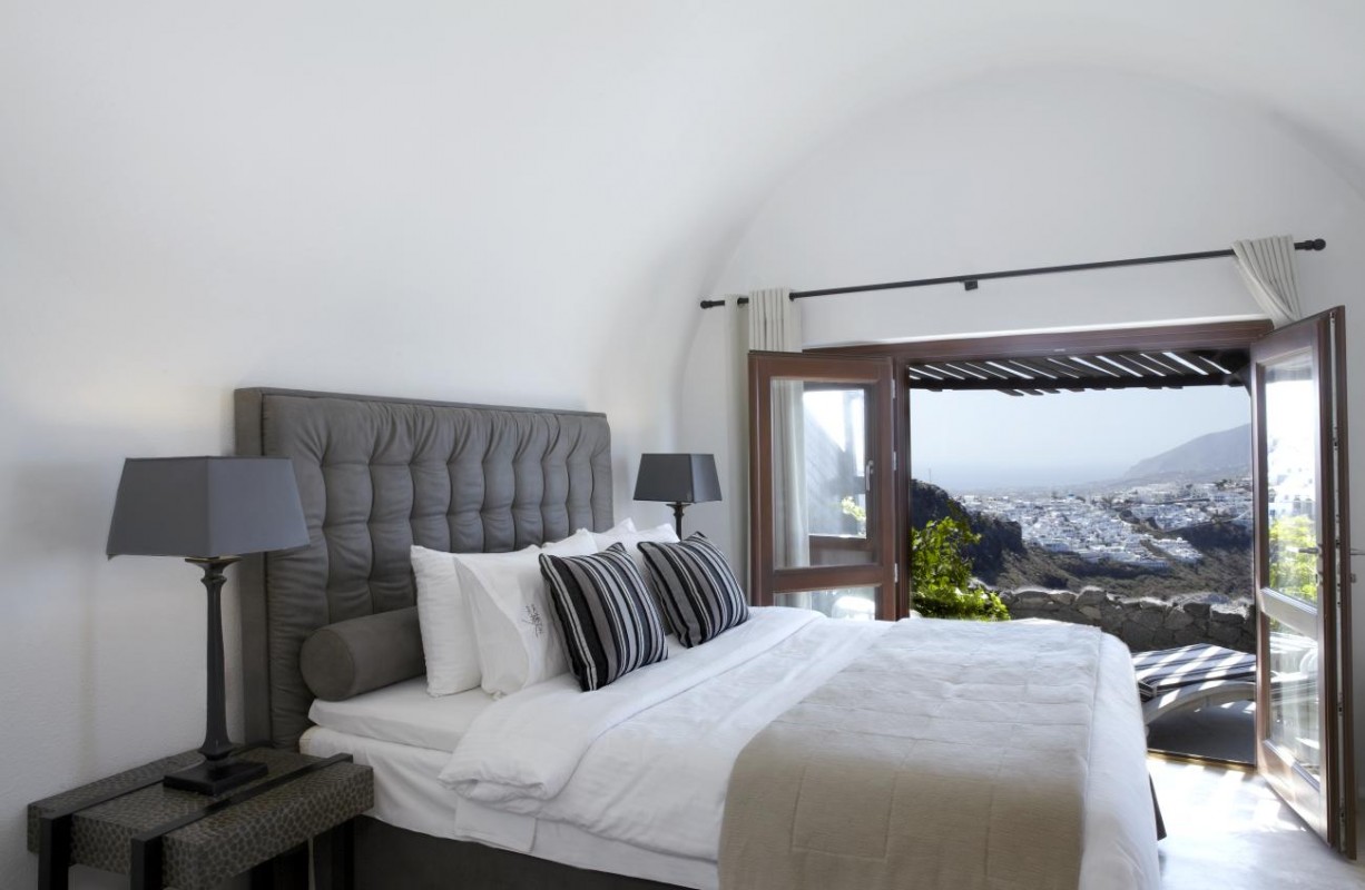 Honeymoon Petra Villas, Imerovigli, Santorini, Cyclades, Greece