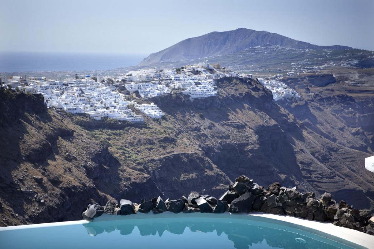 Honeymoon Petra Villas, Imerovigli, Santorini, Cyclades, Greece