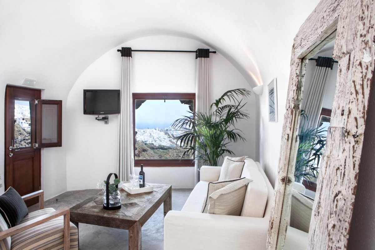 Honeymoon Petra Villas, Imerovigli, Santorini, Cyclades, Greece