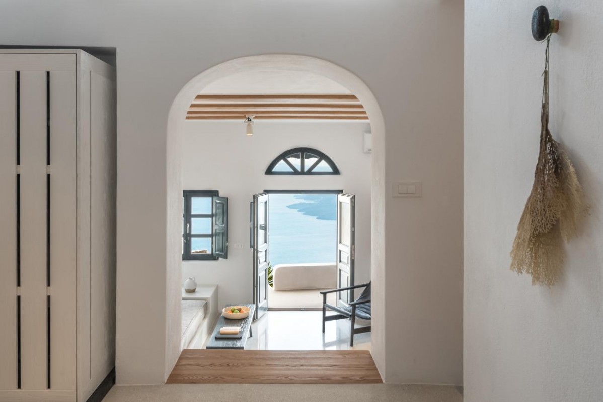 Honeymoon Petra Villas, Imerovigli, Santorini, Cyclades, Greece