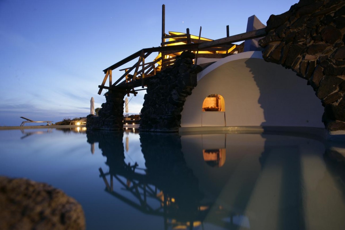 Honeymoon Petra Villas, Imerovigli, Santorini, Cyclades, Greece