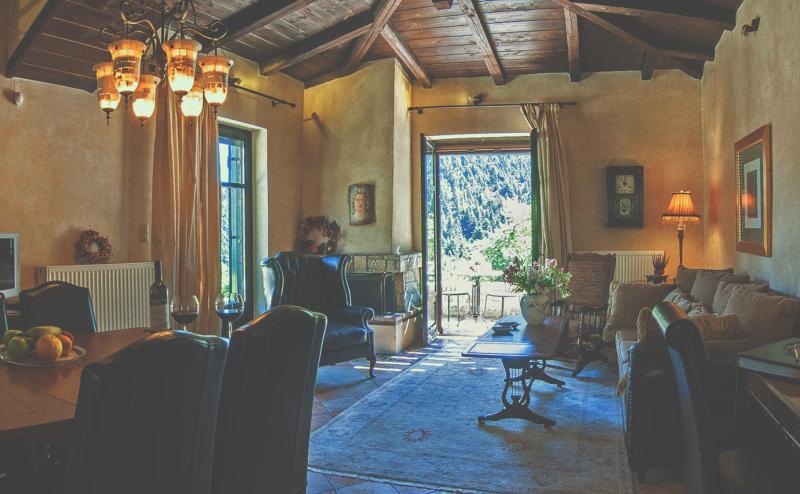 Ostra Menalon Luxury Suites, Arcadia, Peloponnese